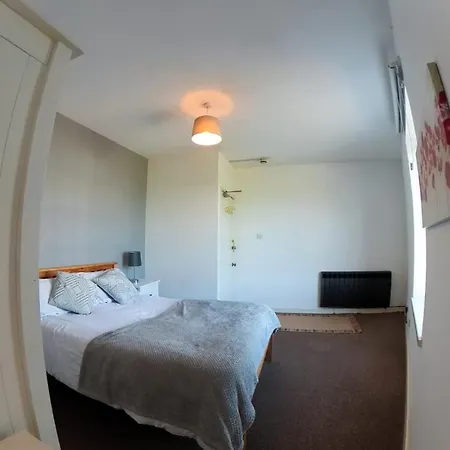 3 In Shared Flat Pensionat Carlisle (Cumbria)